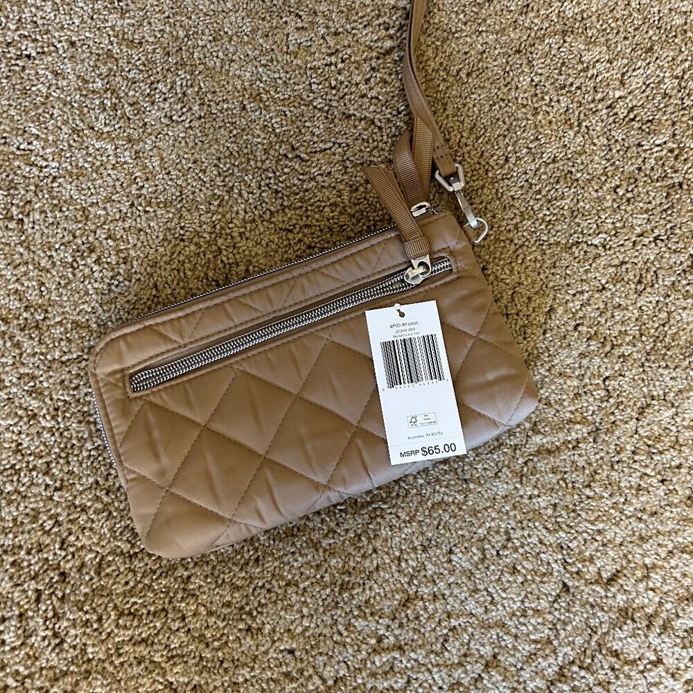 Vera Bradley Meadowlark Tan RFID Wristlet Performance Twill-NEW  26269-Q82